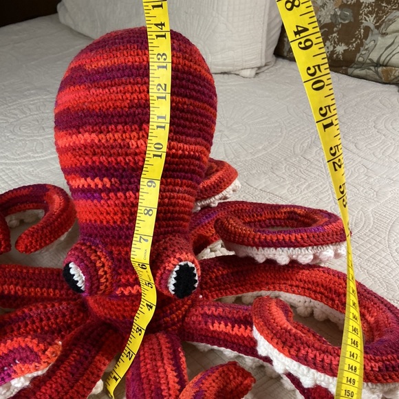 Hand Crafted Crochet Red Octopus Plush Stuffed Animal Toy Realistic New 20” - Picture 12 of 13